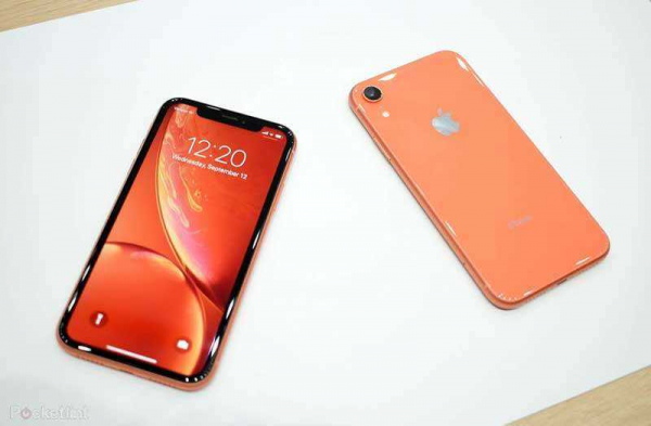 Первый обзор iPhone XR: флагманский iPhone за меньшую цену