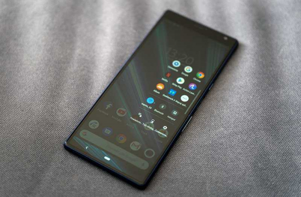 Обзор Sony Xperia 10 и Xperia 10 Plus: эти смартфоны сложно спутать с другими